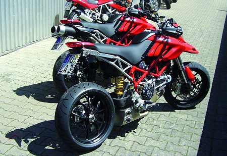  QD Auspuff Komplettanlage EX BOX Edelstahl glasgeperlt mit Kat.
 Ducati Hypermotard 796 ab Bj. 2010 